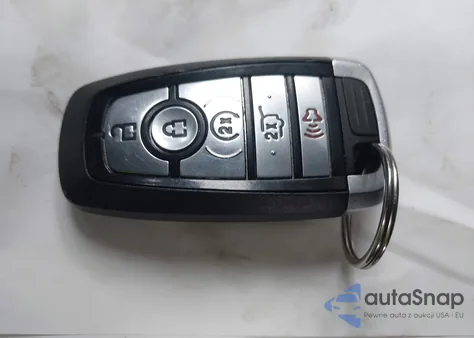 2022 Ford Escape Sel z USA, uszkodzony, nr VIN 1FMCU9H64NUB26680